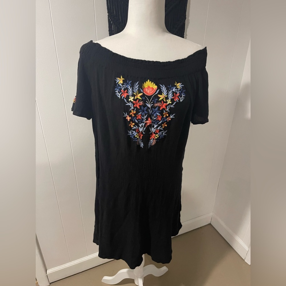 Off-the-shoulder Dress